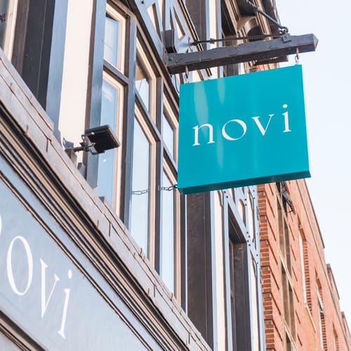 Novi, Cambridge