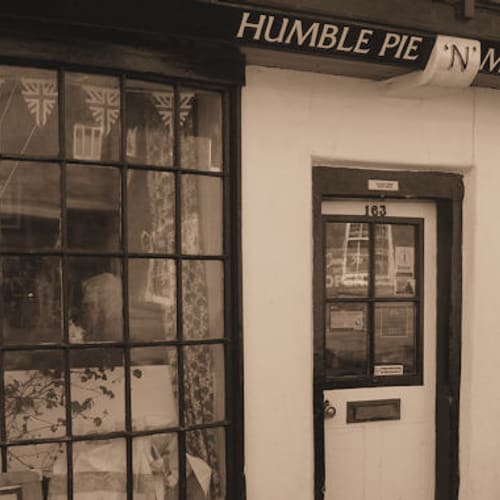 Humble Pie 'n' Mash, Whitby